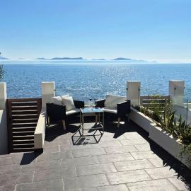 Blue Bay Suites