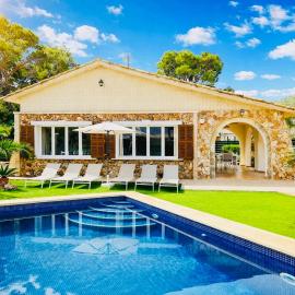 Villa Arrada - Beach & Mountain, Alcúdia