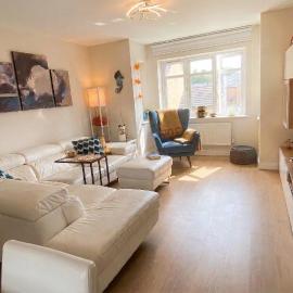 Cosy 2 Bed 2 bath - Free Parking - Reading Woodley