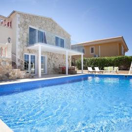 Villa Sumer with fabulous sea views and large pool
