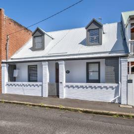 The Cottage Ada - Free Parking - Walk to City, Hotel in Newcastle