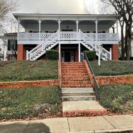 Red Bluff Cottage, Hotel in Montgomery