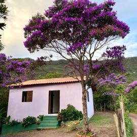 Casa Lilás no Vale do Capão, hotel in Vale do Capao