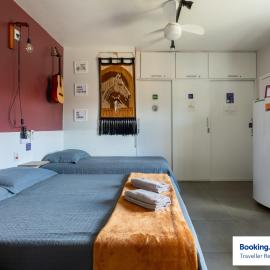 Casita Bem Gaúcha - Ar, Garagem e Varanda, hotel in Porto Alegre