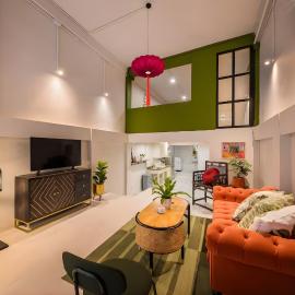 Vintage Gallery Sukhumvit 3-Bedroom Family House with Kids Playroom - 2 Min to BTS Bang Chak