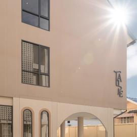 Taupe Hotel