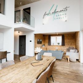 FourElements Grand Chalet: Blankenburg şehrinde bir otel