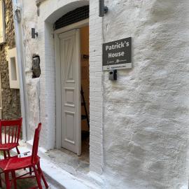 Patrick's Traditional Home, hotelli kohteessa Pyrgi