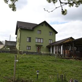La Hotar, hotel v destinaci Berchezoaia