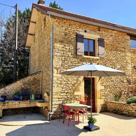 Le Four à Pain, Gîte avec piscine et SPA proche Sarlat, hotel a Marquay