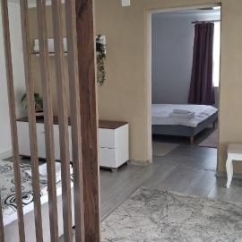 Paul's Houses 2، فندق في Ocna Mureş