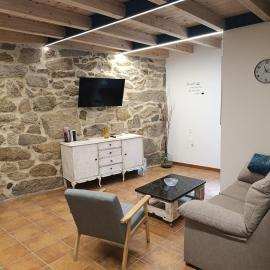 Trisquel 2, hotel en Laroá