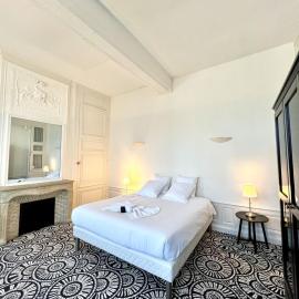 Suite Luxe · Cour calme · Chartres centre