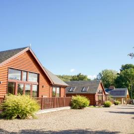 Apple Tree Lodge, hotel di Errol