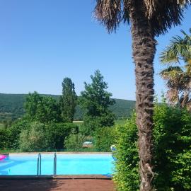 Gîte Terrasse - LA FERME TRANQUILLE, hotell i Puivert
