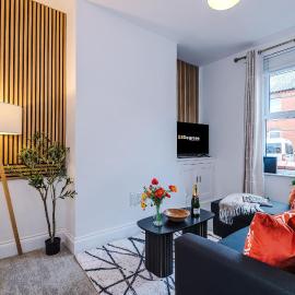 Relaxing 2-Bed Retreat by 53 Degrees Property with Easy Wrexham Access