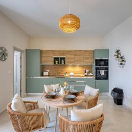 Alley Suites - New 1BR apartment with Private Yard by SF Homes