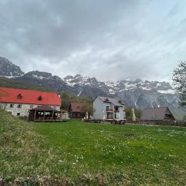 Bujtina Terthorja: Theth şehrinde bir otel