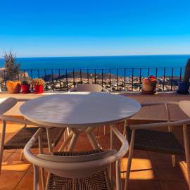 Casa Ibiza, מלון בקומברה דל סול