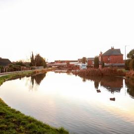 Long Eaton Cosy Homestay Close to Town & Station
