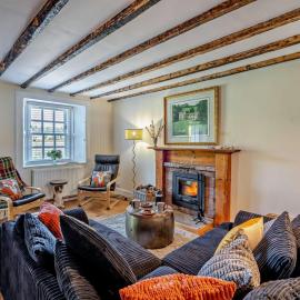 3 Bed in Kirriemuir oc-96115, hotel in Logie
