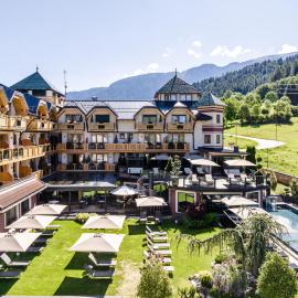 Commezzadura में, होटल Tevini Dolomites Charming Hotel