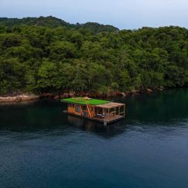 Casa Flutuante, hotel u gradu Angra dos Reis