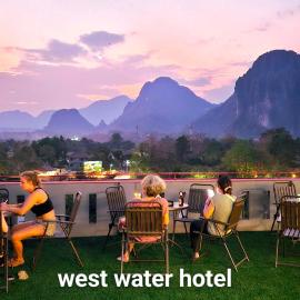 west water hotel, hotel in Vang Vieng