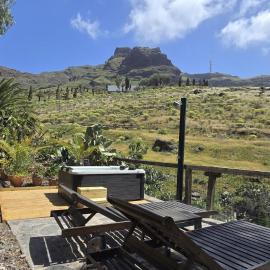 Casita Feliz - Casa Rural Tasarte by Villas Rivero, hotel in Tasarte