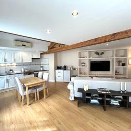 Le Chalet - maison avec jardin et parking, hotel a Lourdes
