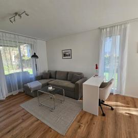 Cozy Apartment near Zurich, hotel em Kilchberg