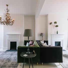 Beautiful house, Cirencester centre, parking, hotel in Cirencester