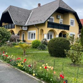 Leitner Ház, hotel in Balatongyörök