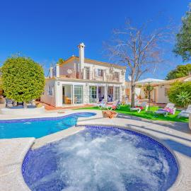 Villa Gracia - PlusHolidays, hotel v destinaci Calpe