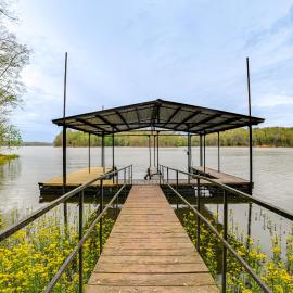Lake Barkley Fishing Getaway w/ Private Dock!