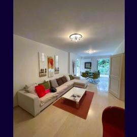 Vouliagmeni Seaside Retreat