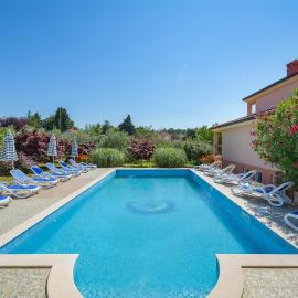 Villa Lara Savudrija، فندق في سافودريا