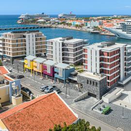 The Wharf 1D city harbor apartment in downtown Willemstad