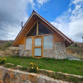 Viesnīca Alpine Lake Lodge Hotel pilsētā Kahamarka