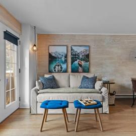 5 min Saint-Sauveur Best Suite with View and fireplace
