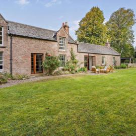 3 Bed in Kirriemuir oc-96317, hotel in Logie