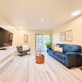 Upgraded 2BR Near UF & Shands
