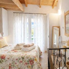 Fedra's cozy house in Roda beach