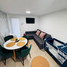 Fresh Time Apartment, hotel in Kecskemét