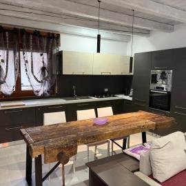 Casa Lalli, hotel u gradu Longarone
