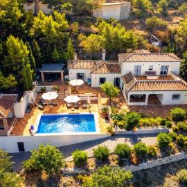Villa Atréju, hotel i Cómpeta