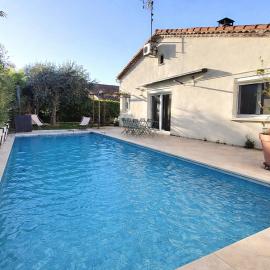 VILLA EN PROVENCE AVEC PISCINE AU CALME À ARLES - Camargue