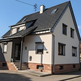 Ferienhaus Herder - Zu Gast im Herzen der Pfalz, hotel in Schindhard