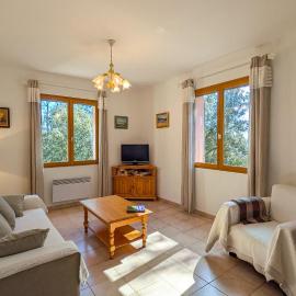Gîte au pied du Mont Ventoux - Terrasse, piscine, nature