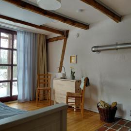 Romantic studio apartment with fireplace & nature, hotel in Vorwerk